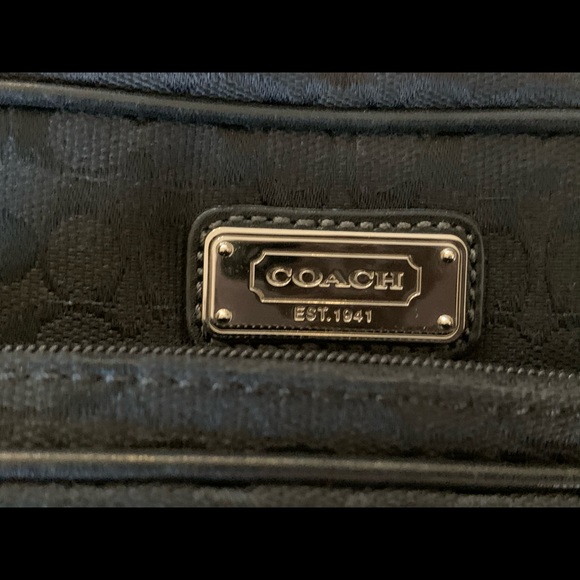 Coach - Picture 6 of 6